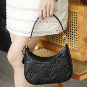 The Ultimate Charm of Bagatelle Black Underarm Bag